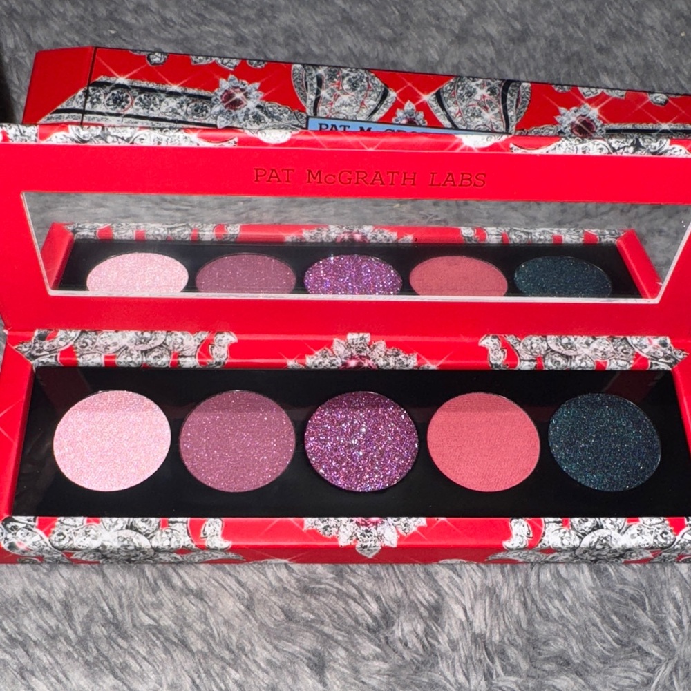 Pat McGrath Eyeshadow Palette - Picture 2 of 2